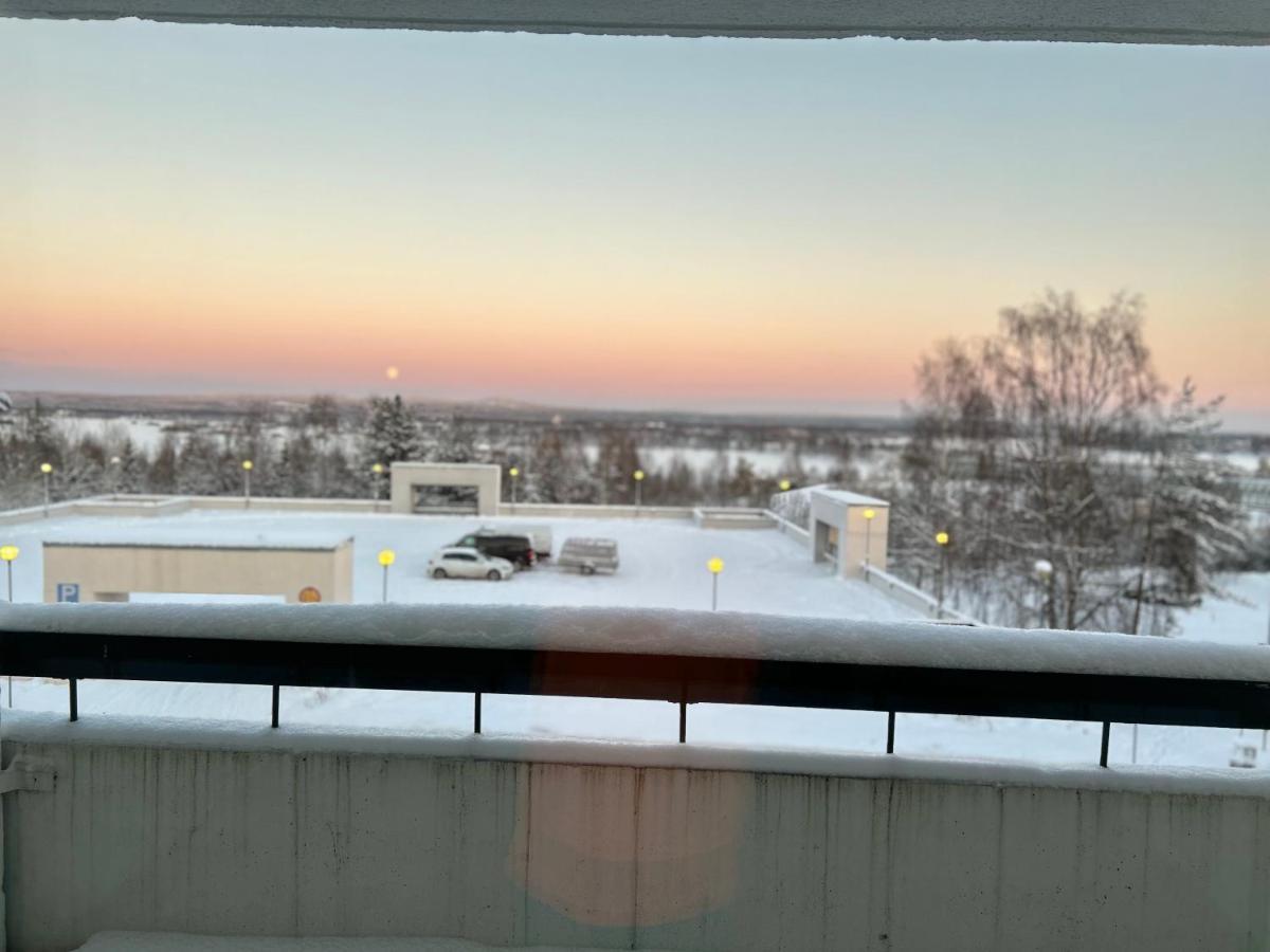 Appartement Keskustan Tilava Kaksio à Rovaniemi Extérieur photo