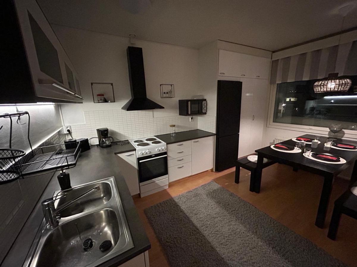 Appartement Keskustan Tilava Kaksio à Rovaniemi Extérieur photo